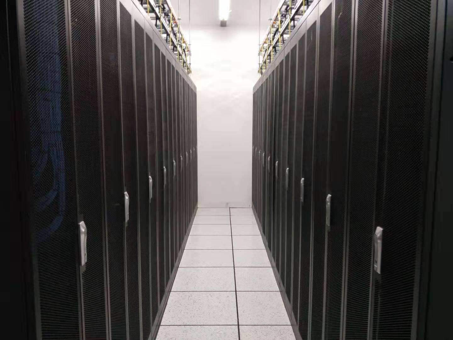 黔江IDC机柜促销季开启